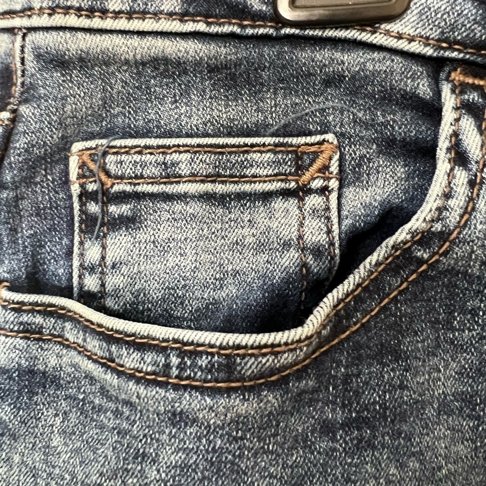 JUSTICE HIGH RISE LADYS JEANS WAIST SIZE 34” INCHES. INSEAM 27 1/2” INCH☑️ - Picture 14 of 15